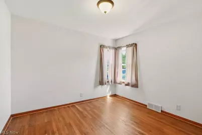 125 Meadowlane Road, Green Hills, OH 44131 - Photo 19