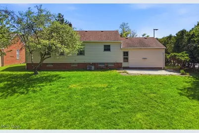 125 Meadowlane Road, Green Hills, OH 44131 - Photo 27