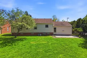125 Meadowlane Rd, Green Hills, OH 44131 - Photo 27