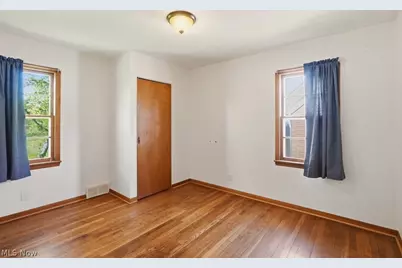 125 Meadowlane Road, Green Hills, OH 44131 - Photo 17