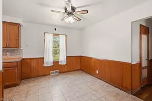 125 Meadowlane Rd, Green Hills, OH 44131 - Photo 11