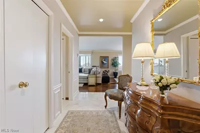 27500 Cedar Road #808, Beachwood, OH 44122 - Photo 3