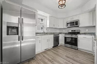 260 W Washington Street, Alliance, OH 44601 - Photo 7