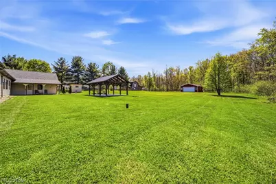 16715 Nauvoo Road, Middlefield, OH 44062 - Photo 33