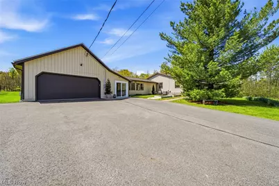 16715 Nauvoo Road, Middlefield, OH 44062 - Photo 3