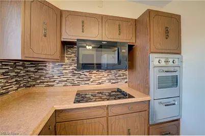 3805 N Hogan Drive, Lorain, OH 44053 - Photo 9