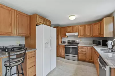 8345 Celianna Drive, Strongsville, OH 44149 - Photo 11