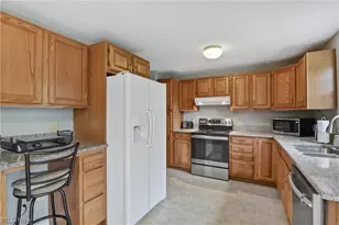 8345 Celianna Dr, Strongsville, OH 44149 - Photo 11