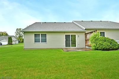 553 Wilcox Road #B, Austintown, OH 44515 - Photo 5