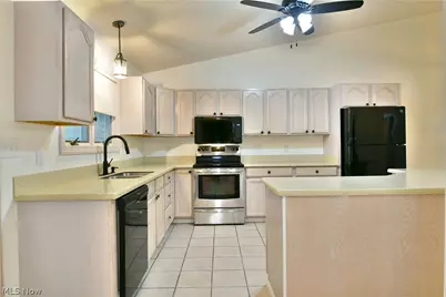 553 Wilcox Road #B, Austintown, OH 44515 - Photo 11