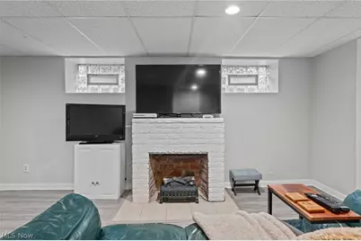3273 Meadowbrook Boulevard, Cleveland Heights, OH 44118 - Photo 31
