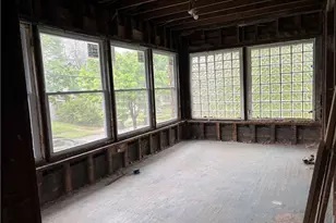 112 Burton Ave, Akron, OH 44302 - Photo 9