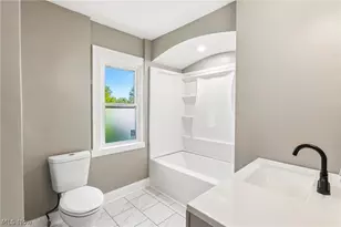 1161 Diagonal Rd, Akron, OH 44307 - Photo 17