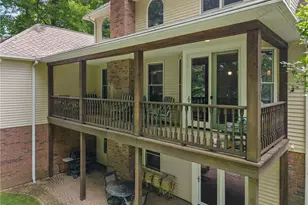 189 Ballantrae Dr, Sagamore Hills, OH 44067 - Photo 37