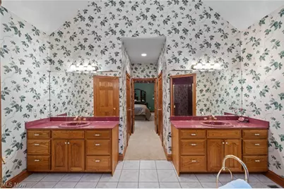 189 Ballantrae Drive, Sagamore Hills, OH 44067 - Photo 17
