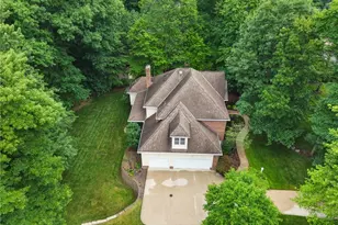 189 Ballantrae Dr, Sagamore Hills, OH 44067 - Photo 45