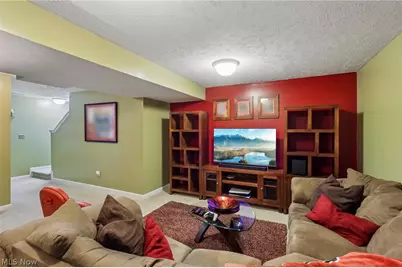 2721 Krska Place, Barberton, OH 44203 - Photo 29