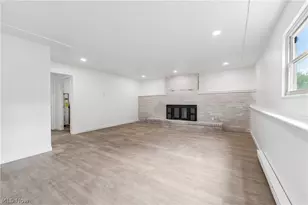 102 California Ave, Elyria, OH 44035 - Photo 3