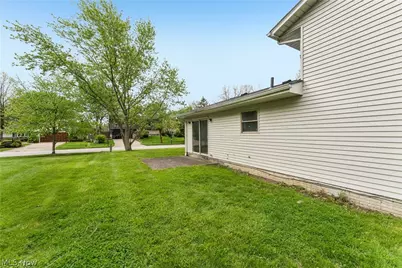 102 California Avenue, Elyria, OH 44035 - Photo 9