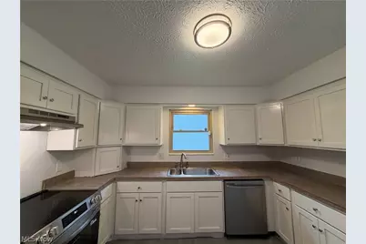 102 California Avenue, Elyria, OH 44035 - Photo 7