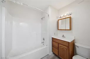 57 W Union St, Geneva, OH 44041 - Photo 27