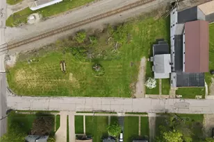 57 W Union St, Geneva, OH 44041 - Photo 33