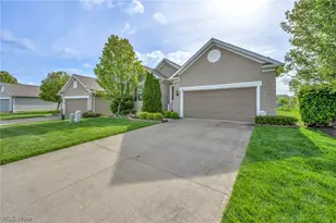 37852 Ashfield Way, North Ridgeville, OH 44039 - Photo 3