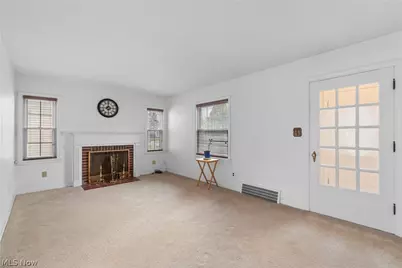1211 Sunset Road, Mayfield Heights, OH 44124 - Photo 5