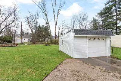 1211 Sunset Road, Mayfield Heights, OH 44124 - Photo 31