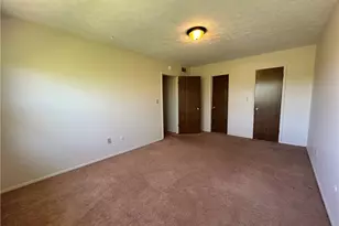 4309 Earl Dr, Steubenville, OH 43952 - Photo 7