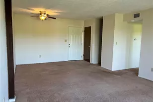 4309 Earl Dr, Steubenville, OH 43952 - Photo 3