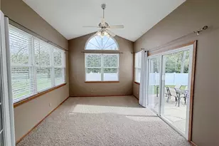 921 Lockwood Rd, Barberton, OH 44203 - Photo 17
