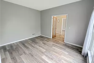 921 Lockwood Rd, Barberton, OH 44203 - Photo 9