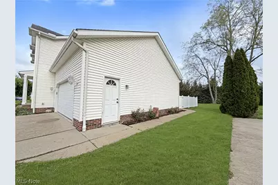 921 Lockwood Road, Barberton, OH 44203 - Photo 3
