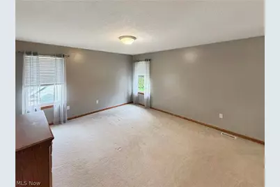 921 Lockwood Road, Barberton, OH 44203 - Photo 23