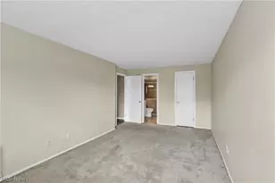 12900 Lake Ave, Oakwood, OH 44107 - Photo 25