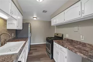 12900 Lake Ave, Oakwood, OH 44107 - Photo 15