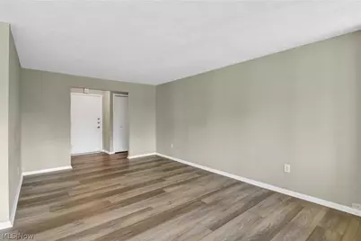 12900 Lake Avenue #314, Oakwood, OH 44107 - Photo 7