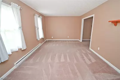 5618 London Drive, Austintown, OH 44515 - Photo 3