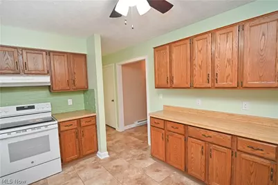 5618 London Drive, Austintown, OH 44515 - Photo 17
