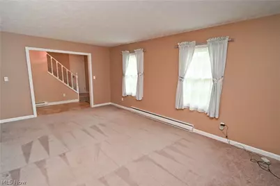 5618 London Drive, Austintown, OH 44515 - Photo 5