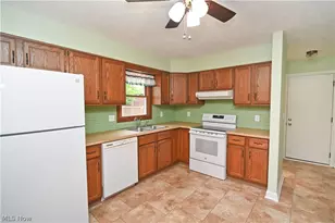 5618 London Dr, Austintown, OH 44515 - Photo 15
