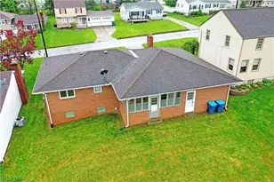 499 W Harvey St, Struthers, OH 44471 - Photo 3