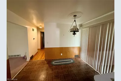 1952 Dodge Drive NW, Warren, OH 44485 - Photo 5
