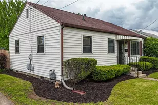 601 41st St, Vienna, WV 26105 - Photo 3