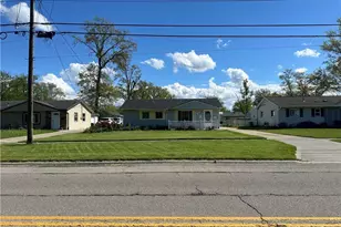 2014 Homewood Dr, Lorain, OH 44055 - Photo 3