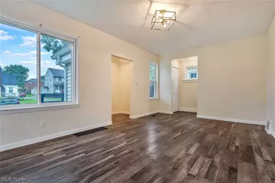 1419 22nd Street NE, Canton, OH 44714 - Photo 5