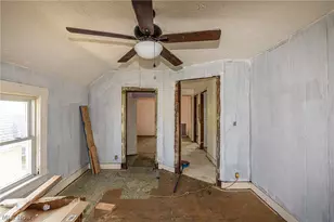 1107 W 2nd St, Lorain, OH 44052 - Photo 7