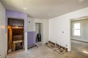 1107 W 2nd St, Lorain, OH 44052 - Photo 23
