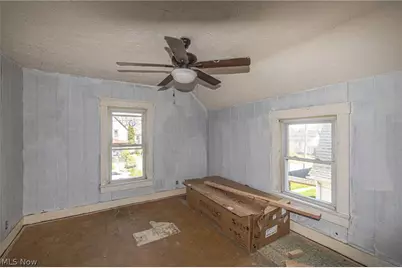 1107 W 2nd Street, Lorain, OH 44052 - Photo 9